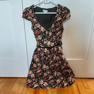 Boutique floral dress with vintage look